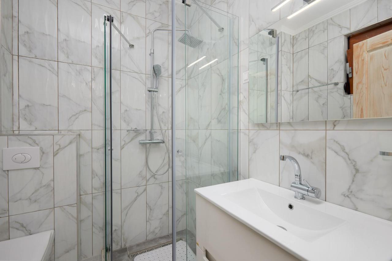 Apartment Noa With Sea View Kotor Exterior photo